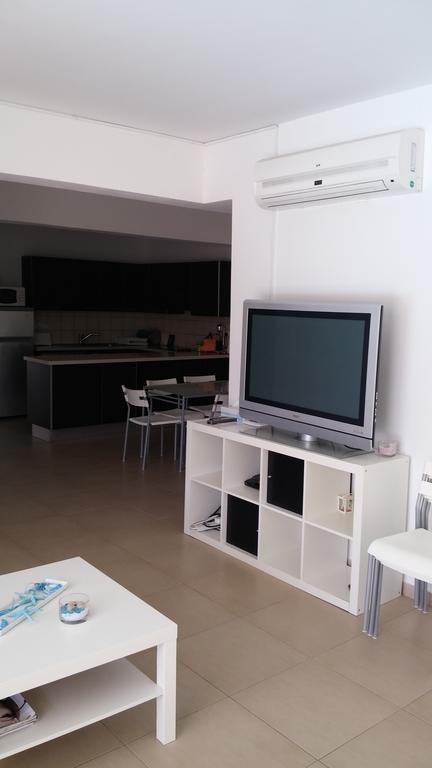 Palms Resort Apartments Alethriko Quarto foto