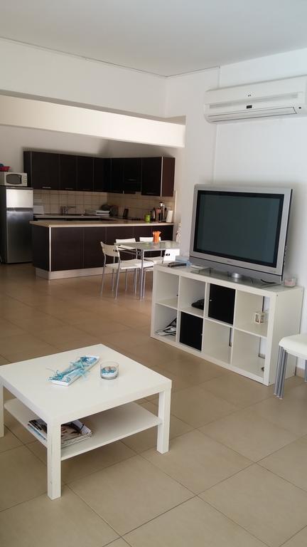 Palms Resort Apartments Alethriko Quarto foto