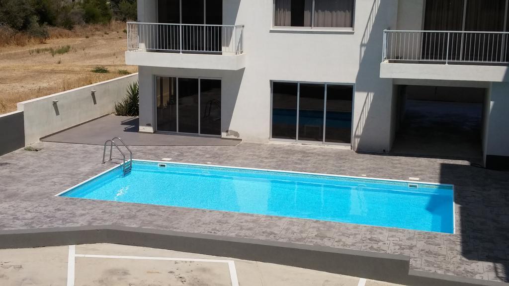 Palms Resort Apartments Alethriko Quarto foto